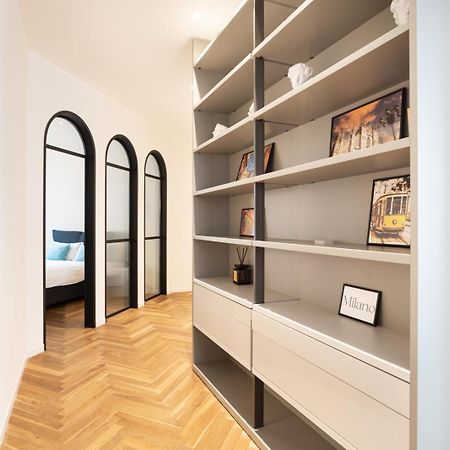 Cool And Big Central Apartment Duomo - White Milano Exteriör bild