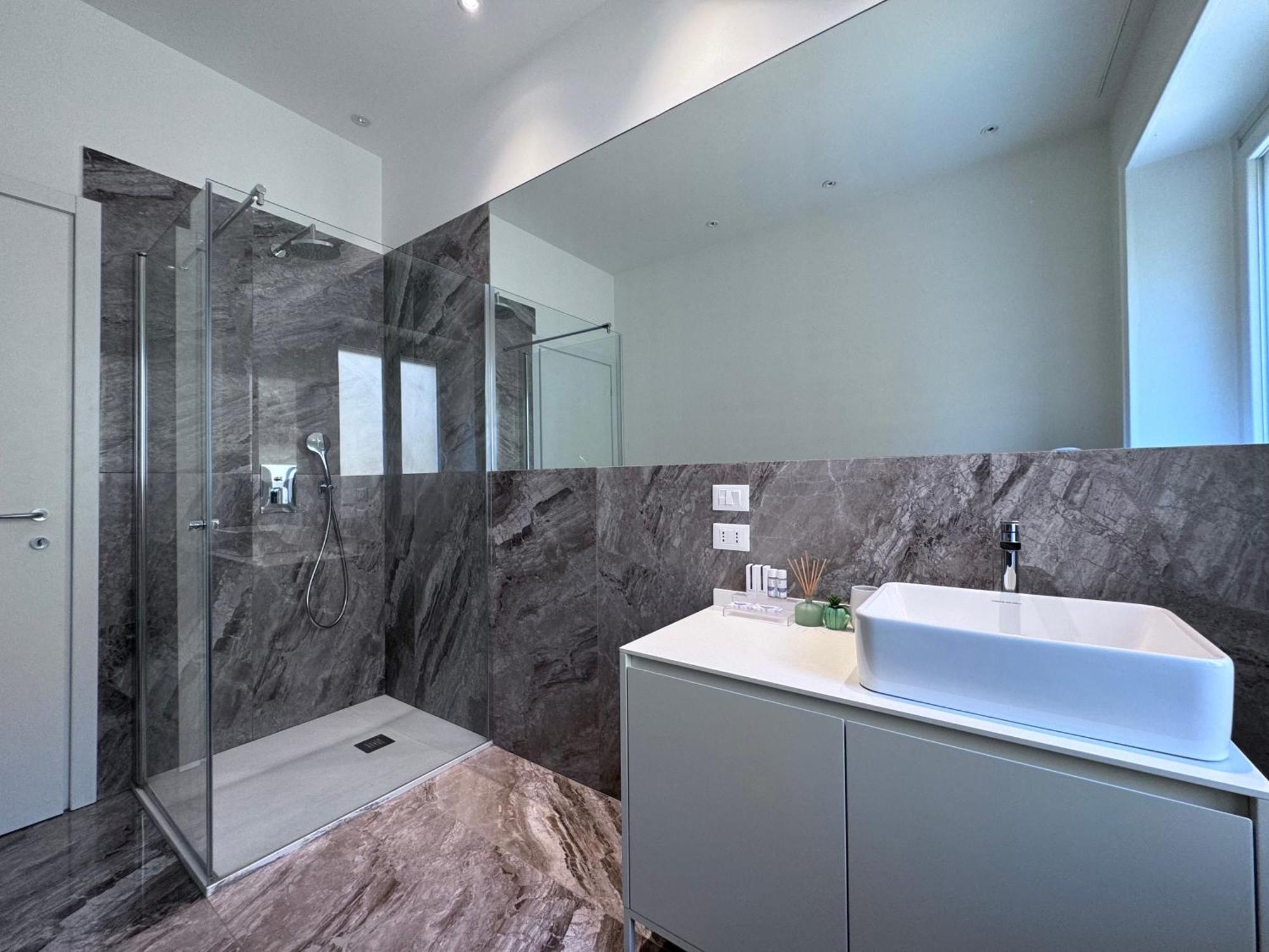 Cool And Big Central Apartment Duomo - White Milano Exteriör bild